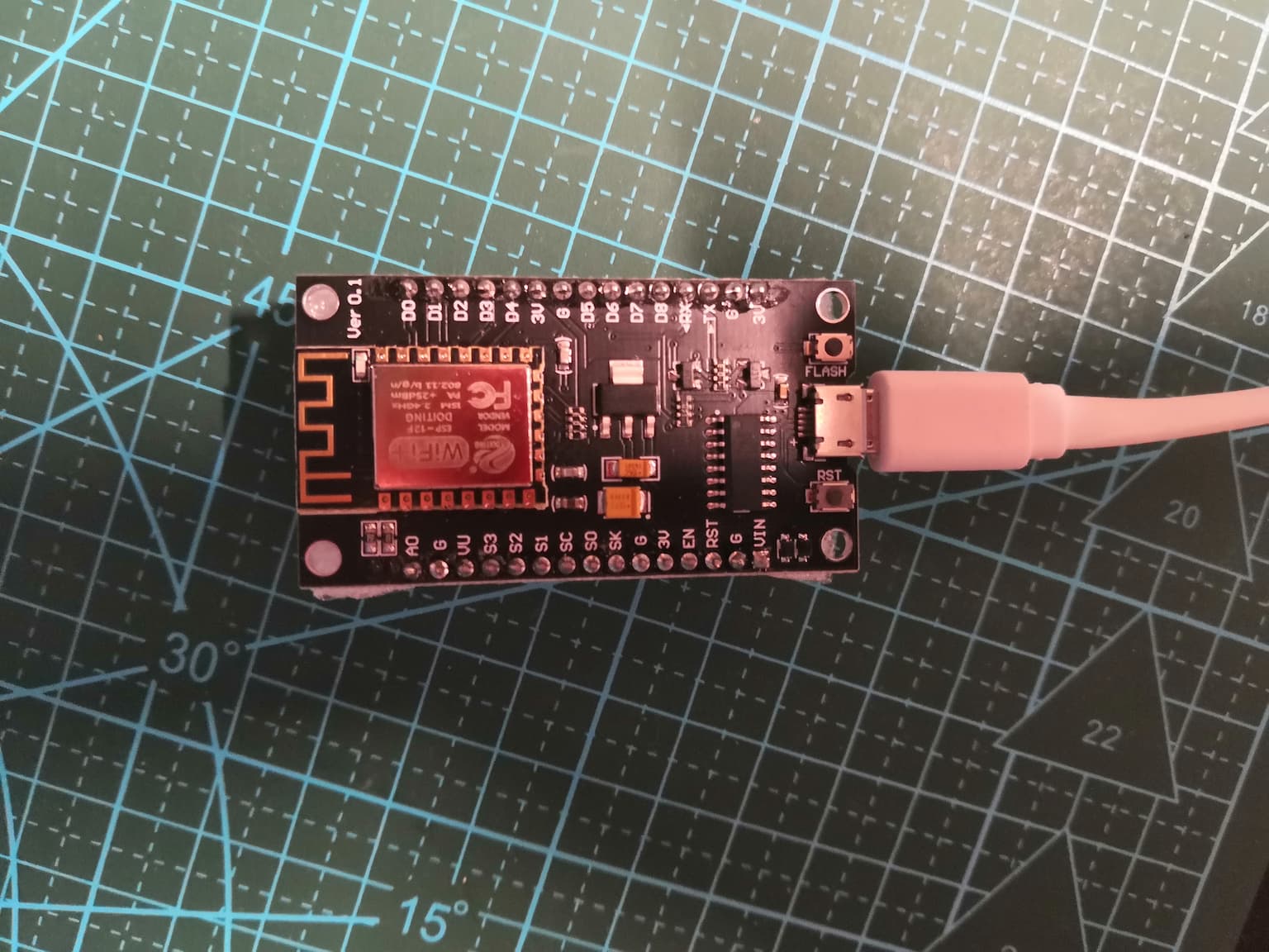 ESP8266连接电源